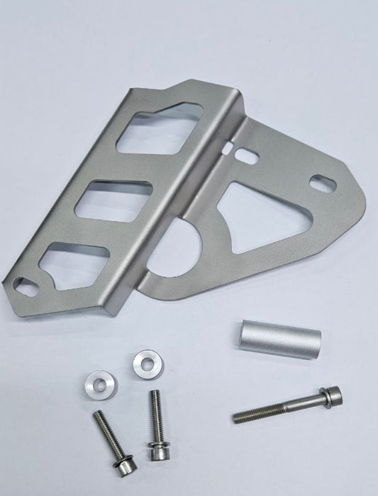 TENERE T700 COUNTERSHAFT SPROCKET AND SHIFT LEVER GUARD