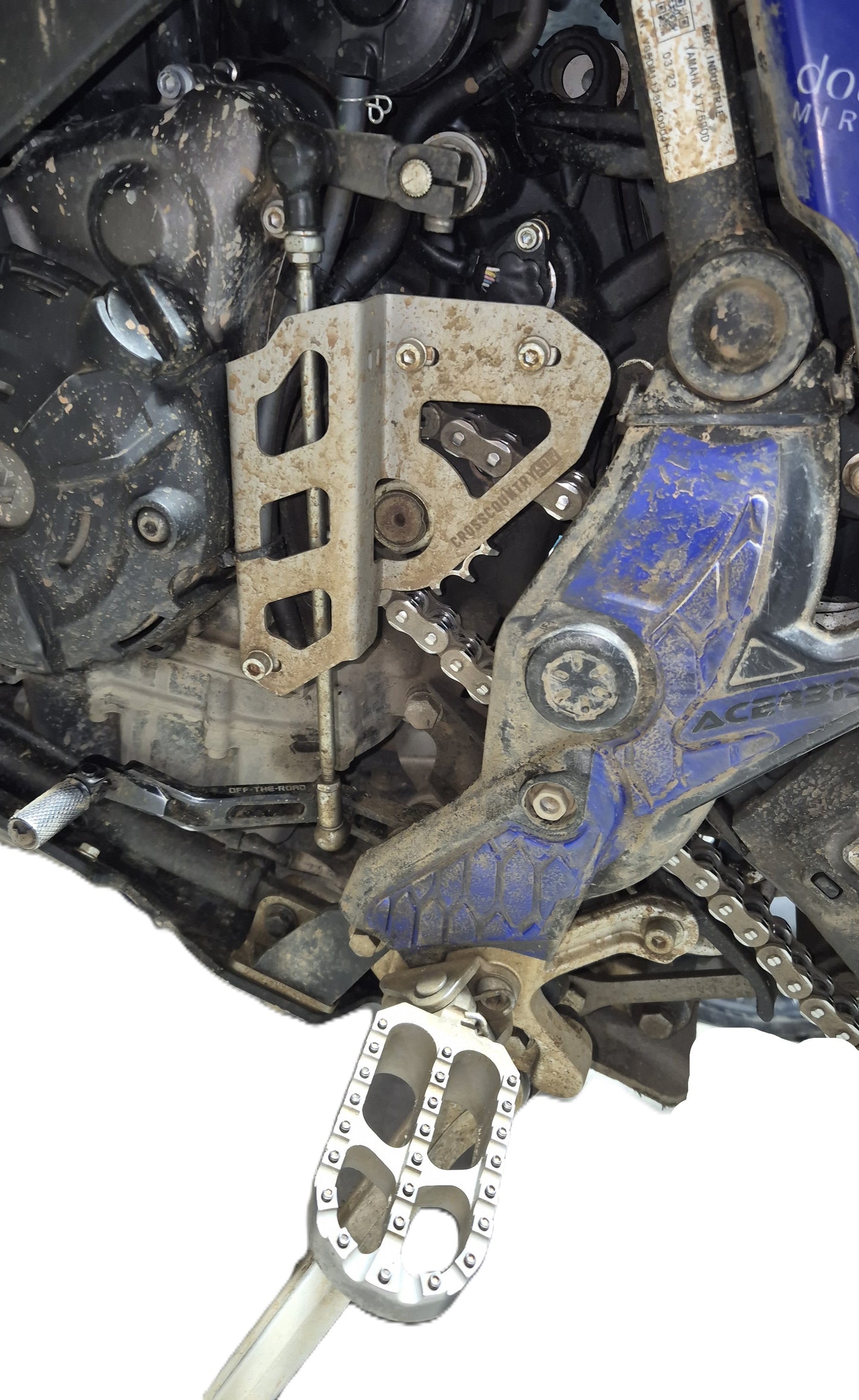 TENERE T700 COUNTERSHAFT SPROCKET AND SHIFT LEVER GUARD