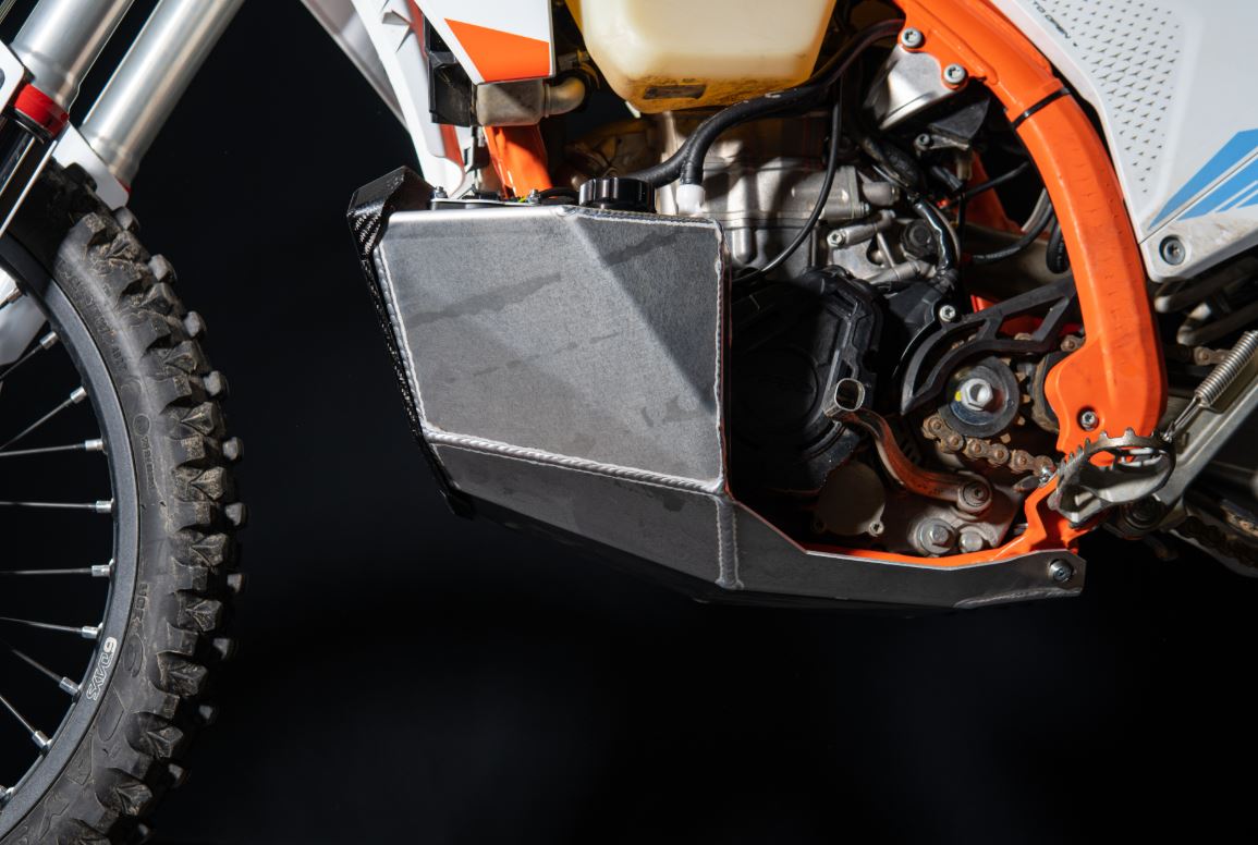 KTM EXC & Husqvarna FE MY24-25 Auxiliary 8ltr Fuel Tank Skid Plate