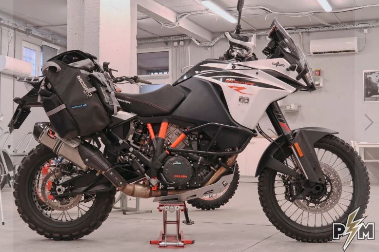 KTM 1X90 LOWER SIDE BRACKETS