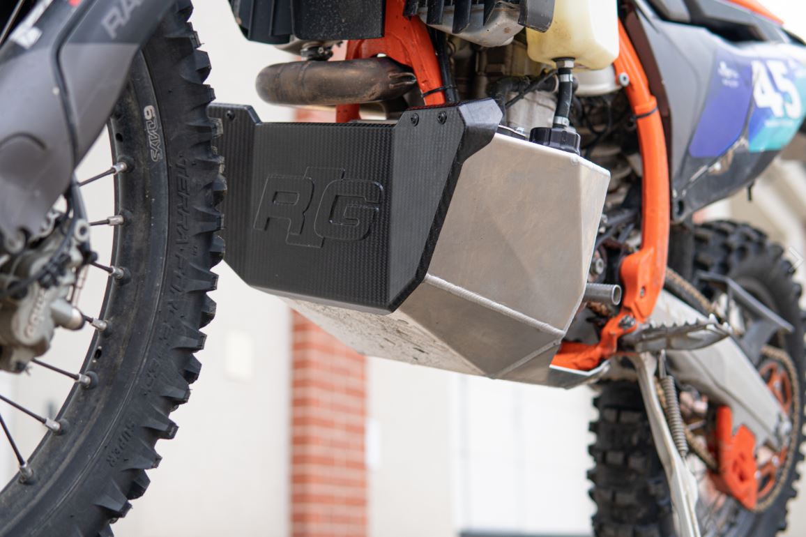 KTM EXC & Husqvarna FE MY24-25 Auxiliary 8ltr Fuel Tank Skid Plate