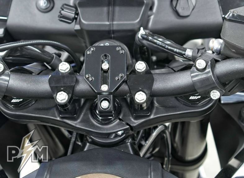 Perun Moto DIRECT HANDLEBAR CLAMP (28.6 MM) AMPS (suits most GPS mounts)