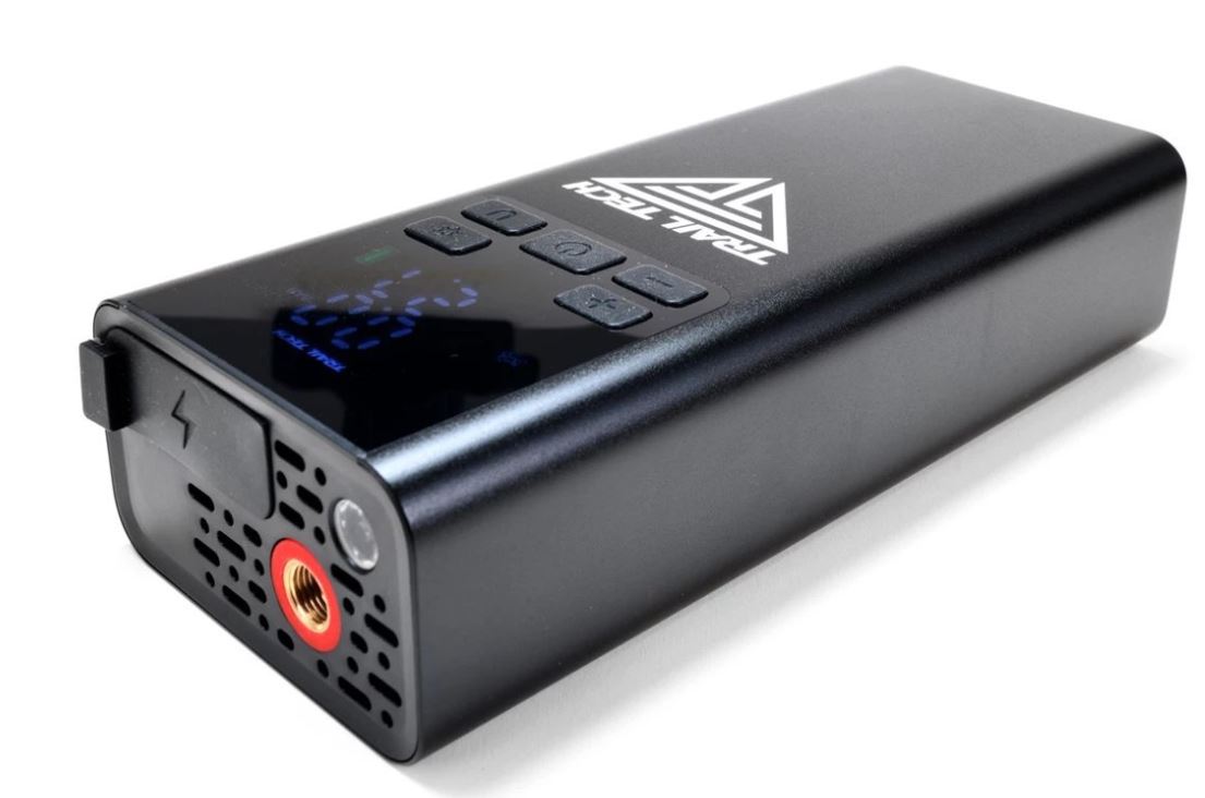 TRAIL TECH PORTABLE AIR COMPRESSOR