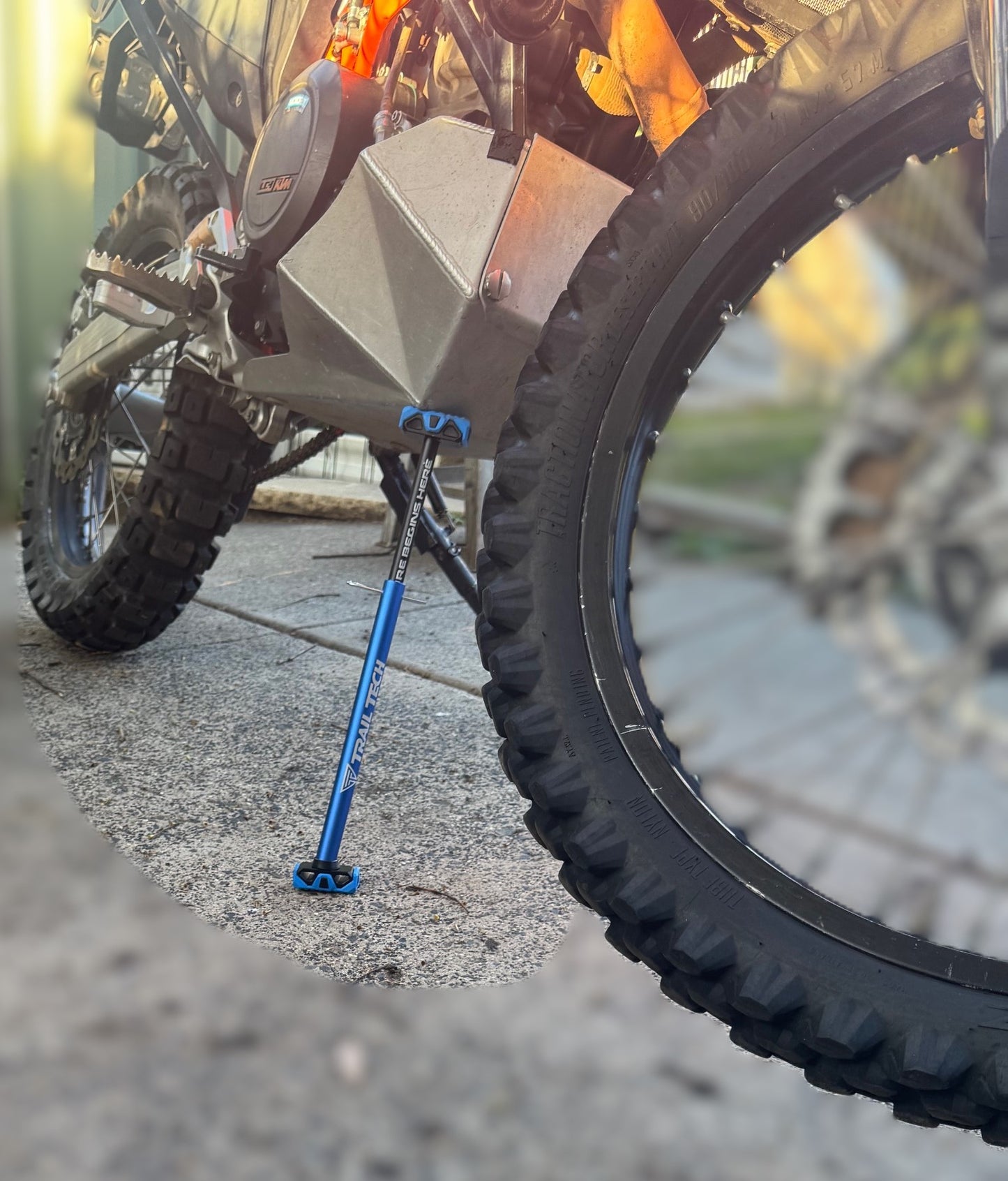 TRAIL TECH ADVENTURE TRAIL STAND